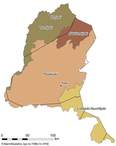 Kuvassa on kartta Tenon-Näätämöjoen-Paatsjoen vesienhoitoalueesta, jossa suunnittelun osa-alueet on rajattuna ja eri värisävyillä erotettuna.