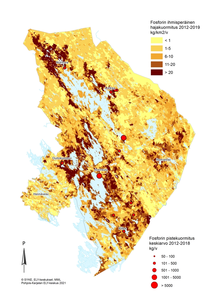 Kuva sisältää Pohjois-Karjalan kartan, jossa esitetään kokonaisfosforin keskimääräinen kuormitus, pistekuormitus 2012-2018 punaisin ympyröin, kiloa vuodessa ja ihmisperäinen hajakuormitus kg/km2/v määrän perusteella keltaisesta ruskeaan muuttuvin värein.
